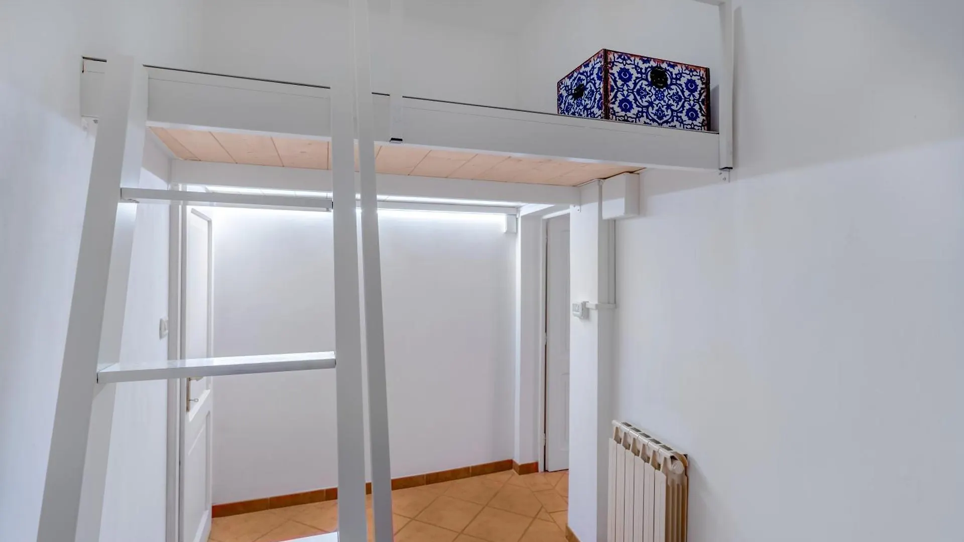 Pinacoteca - Art Behind The 2 Towers Apartment Bologna Italy